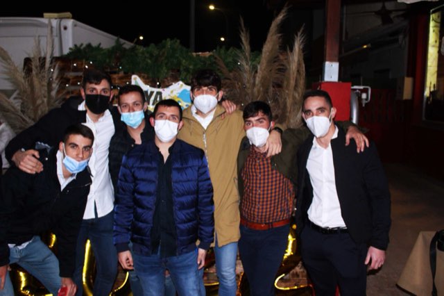 Fiesta de Nochevieja 2021 en la Playa de Gandia con Grupo Vaya Tela — foto 6